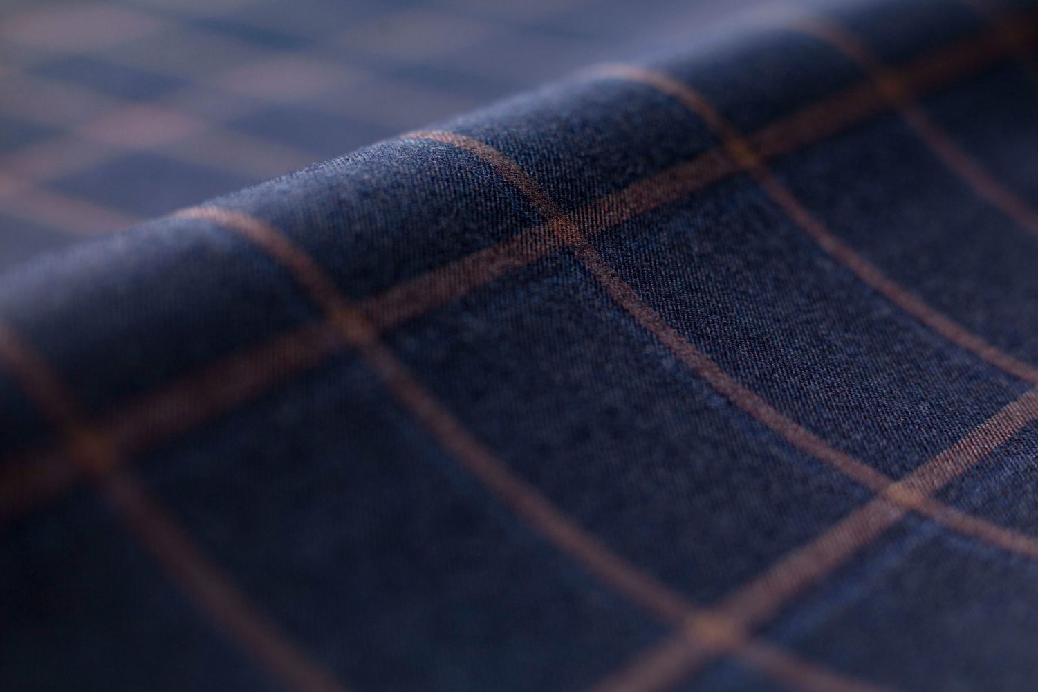 Sélection d'étoffes pour costume sur mesure