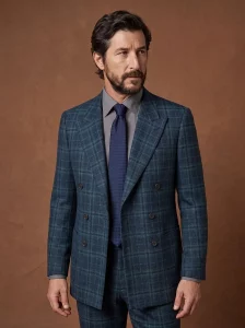 Veste croisée bleue à carreaux portée fermée