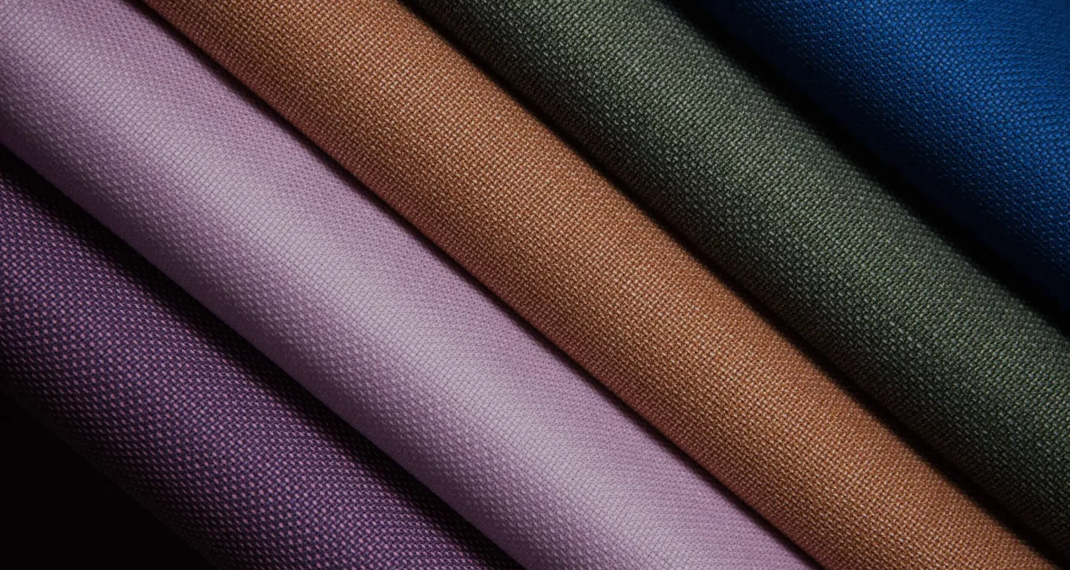Rouleaux de tissus Hopsack texturés dans plusieurs coloris